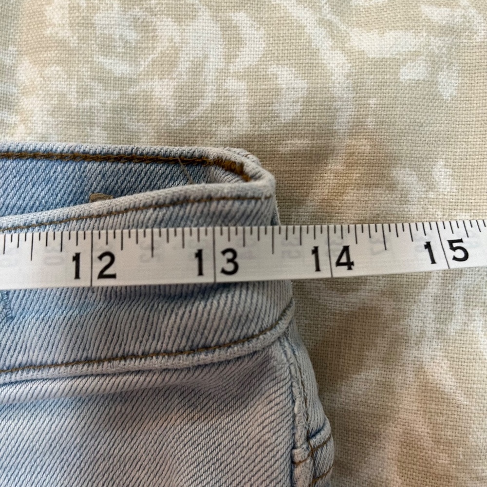✨3 for $50✨Madewell Mid-Rise Classic Straight Jeans, Knee-Rip, 25 - Picture 15 of 17